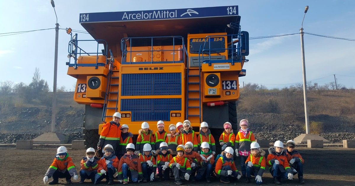 Школьники на экскурсии arcelormittal - litsa.com.ua