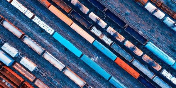 Фото – «Укрзалізниця» у квітні скоротила експортні перевезення руди на 4% м./м.