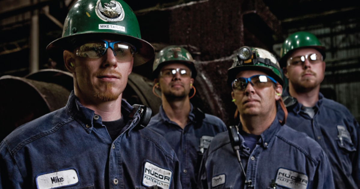 Nucor и ArcelorMittal повысят цены в США © realmoney.thestreet.com
