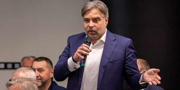 Фото – «Укрметалургпром» працює над забороною на імпорт російського чавуну, напівфабрикатів та руди до ЄС