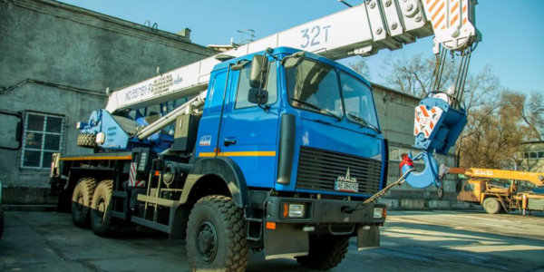 Фото – ЮГОК купил автокран стоимостью 5,5 млн грн