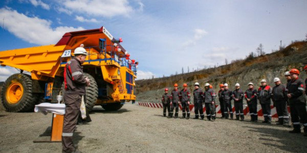 Фото – СевГОК купил два карьерных самосвала за 60 млн грн