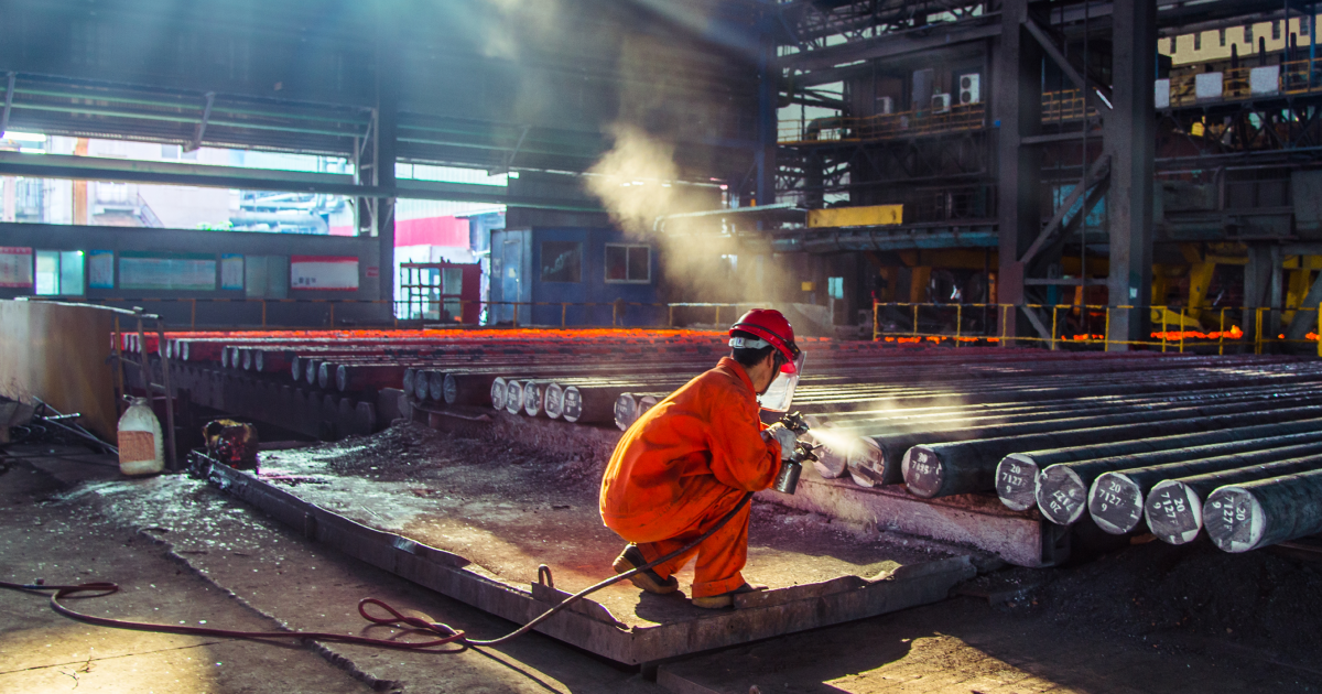 Китайские сталелитейщики могут сократить объемы производства – CRU (c) www.shutterstock.com