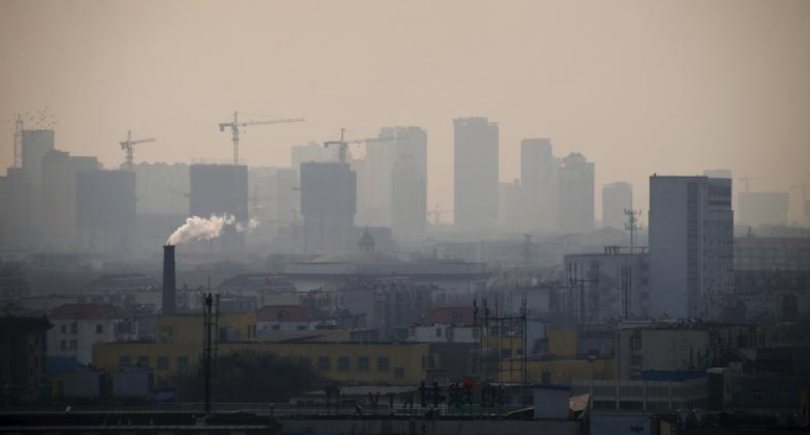 Гендиректор завода в Таншане арестован из-за ограничений по смогу (c) reuters.com