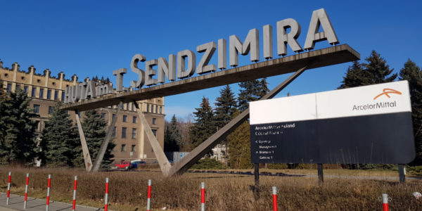 Фото – ArcelorMittal отложил остановку сталелитейного производства в Кракове