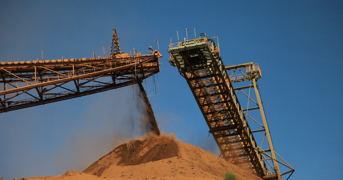 Цены на железную руду упадут до $50 за т в 2020 году – Liberum Capital (с) shutterstock.com