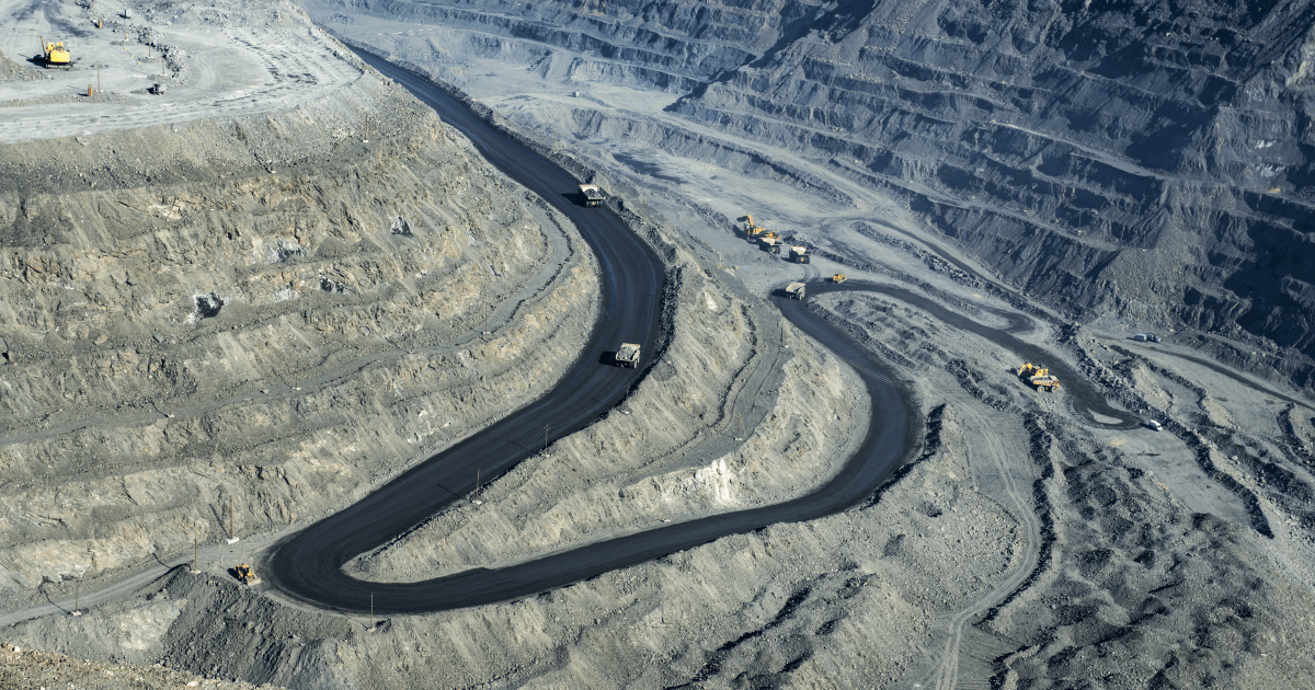 Рента на добычу железной руды может вырасти до 10% (с) shutterstock.com