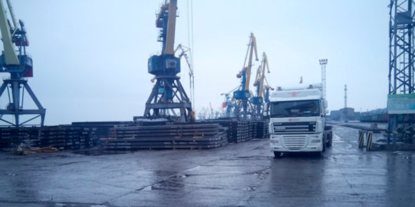 Фото – Володимир Гусак: вантажовідправникам потрібні спецумови в Маріуполі