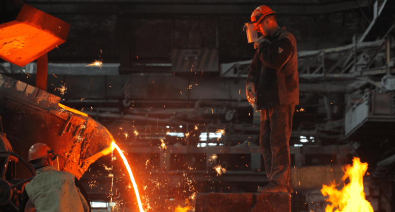 GMK Center ожидает усиления дефолтных рисков в металлургии (с) shutterstock.com