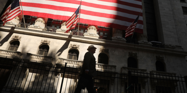 Фото – ВВП США в первом квартале упал на 4,8%