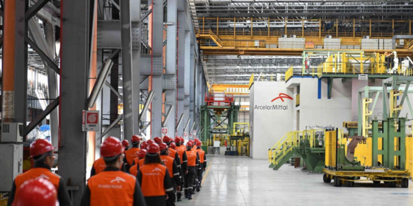 Фото – ArcelorMittal в январе-марте сократил производство стали на 12%