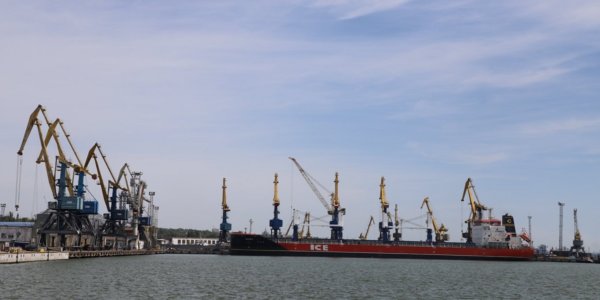 Фото – Мариупольский порт в мае сократил перевалку грузов на 6%