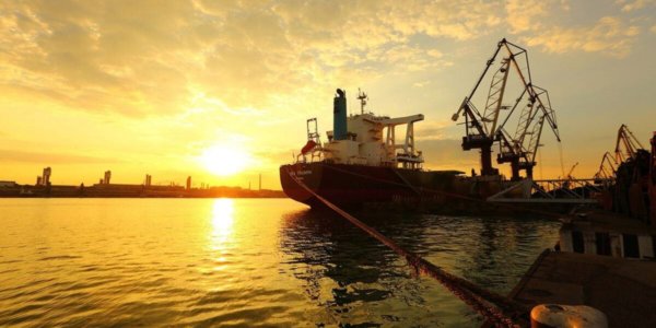 Фото – За пять месяцев экспорт руды через морпорты Украины вырос на 51,2%