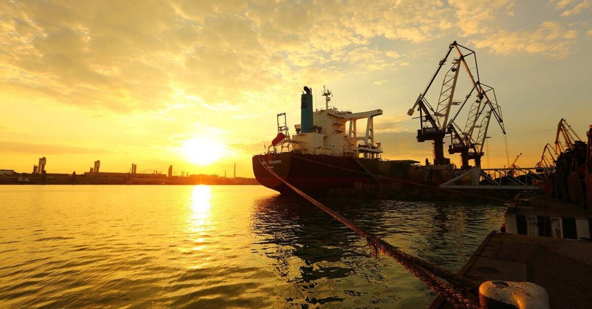 За пять месяцев экспорт руды через морпорты Украины вырос на 51,2% (c) shutterstock.com