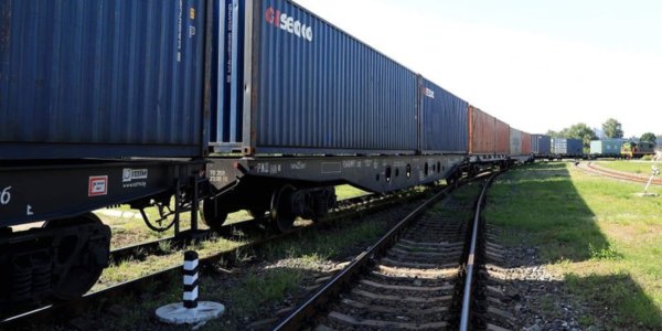 Photo – Ukrainian Railways increased intermodal transportation by 34% y/y in 2023