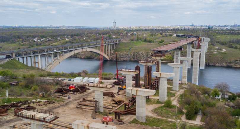 АМКР поставил первую партию проката для моста в Запорожье (с) ukravtodor.gov.ua