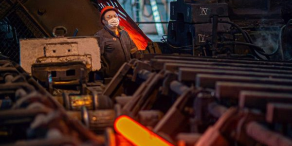 Фото – «Азовсталь» вложила более 8 млн грн в ремонт стана «1040»