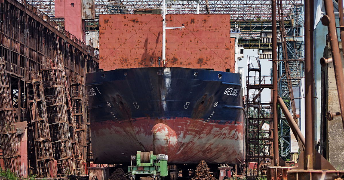 Херсонская верфь использует 400 т металла для модернизации сухогруза (с) smart-maritime.com
