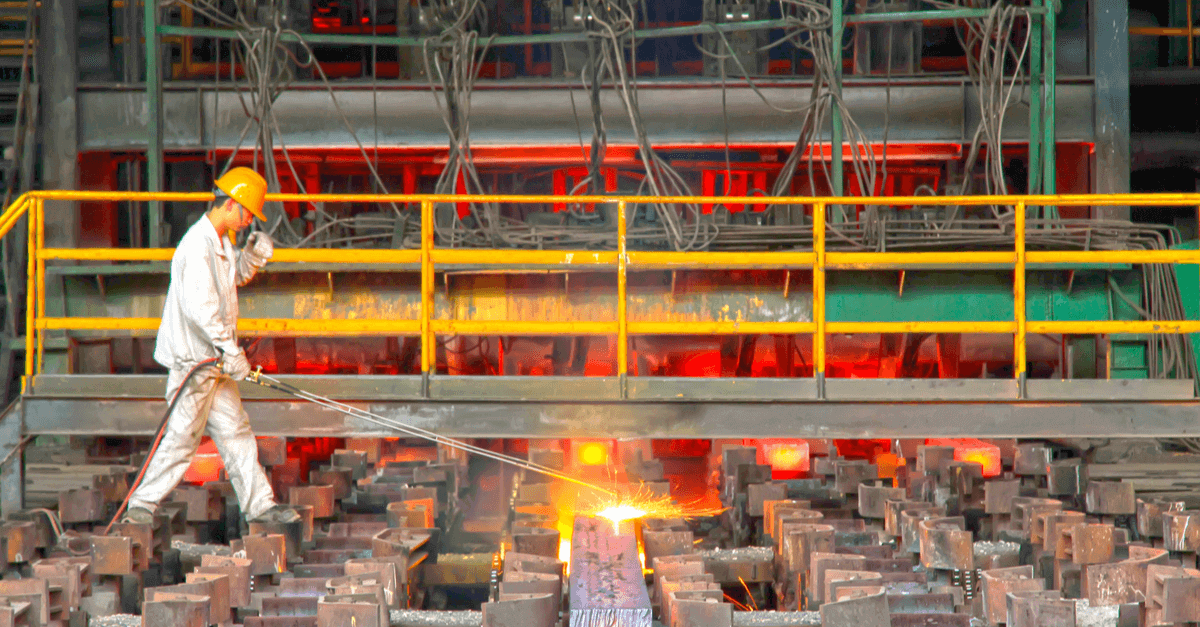 В Иране запустили вторую очередь метзавода South Kavel Steel (c) shutterstock.com