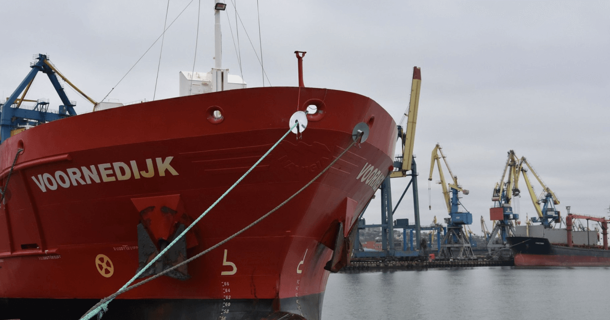 Мариупольский порт принял судно с оборудованием для «Азовстали» (c) facebook.com/marport.offpage