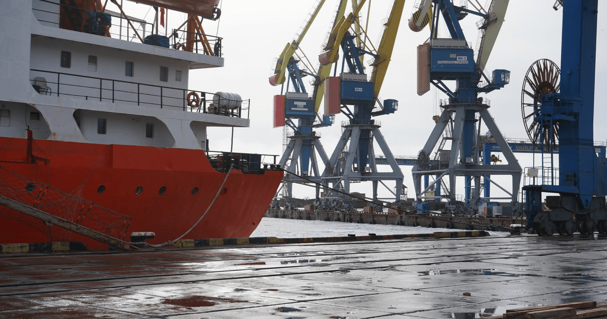 Мариупольский порт в январе нарастил перевалку металлов на 8,7%