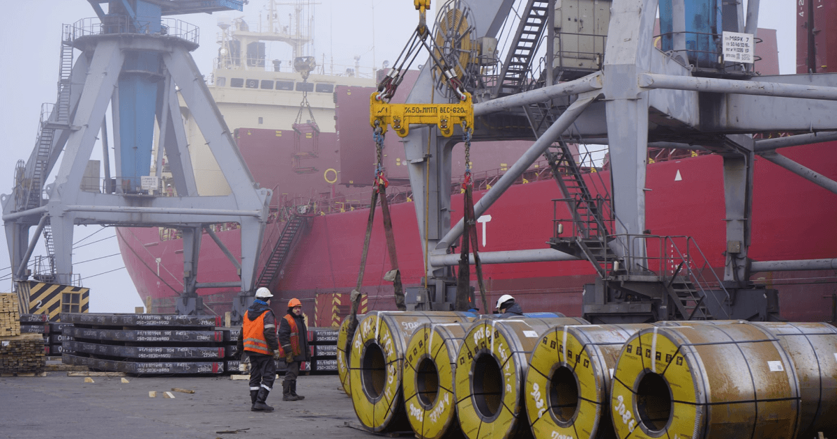 Мариупольский порт в феврале нарастил перевалку металлов на 13,3%