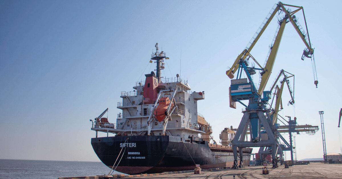Морпорты Украины в первом квартале сократили перевалку руды на 12%
