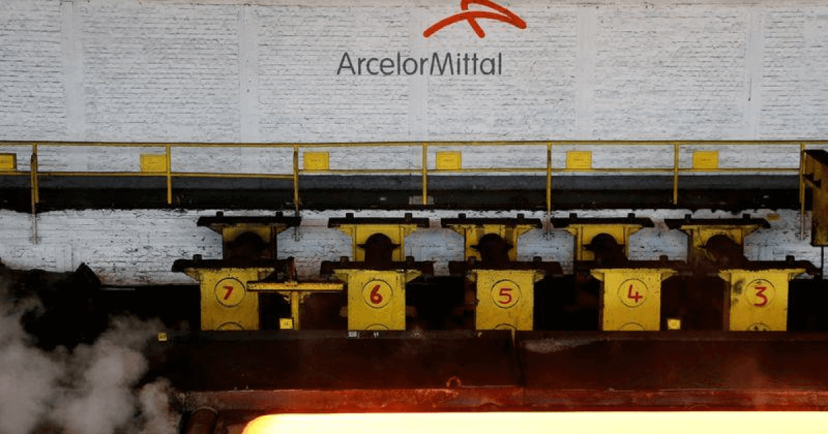 ArcelorMittal в январе-марте сократил производство стали на 19% (c) Reuters