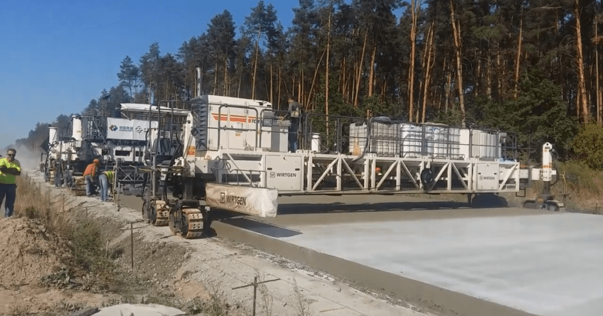 «Укравтодор» намерен построить 1,4 тыс. км цементобетонных дорог к 2025 году