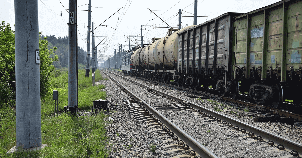 «Укрзалізниця» в январе-мае сократила перевозки руды на 4,5%
