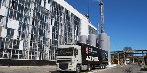 Фото – Azmol намерен увеличить долю на рынке импортных машинных масел до 20%