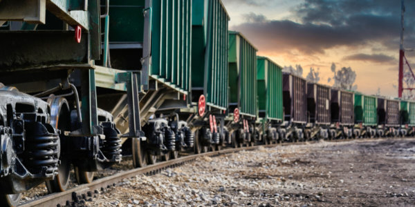 Фото – Производство грузовых вагонов в январе-августе упало на 58%