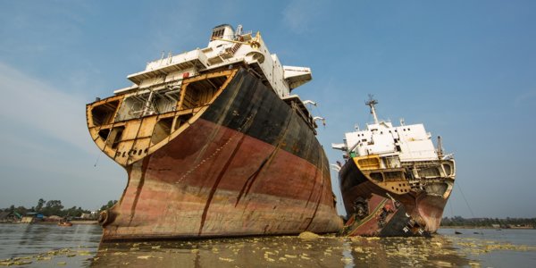 Фото – Списание нефтяных танкеров на лом достигло трехлетнего максимума