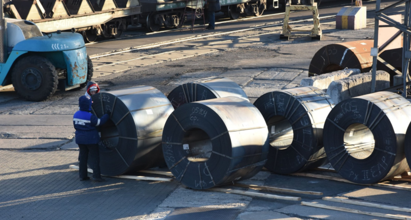 Мариупольский порт в ноябре снизил перевалку металлов на 7,4%