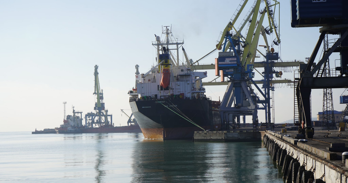 Мариупольский порт за 11 месяцев нарастил перевалку чугуна на 68%
