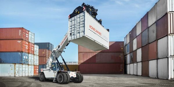 Фото – Mobile Heavy Machinery поставит «Евротерминалу» 2 перегружателя Konecranes