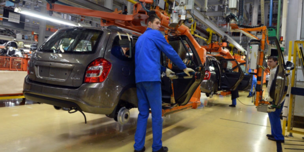 Photo – Automotive production in Ukraine fell 17% in November