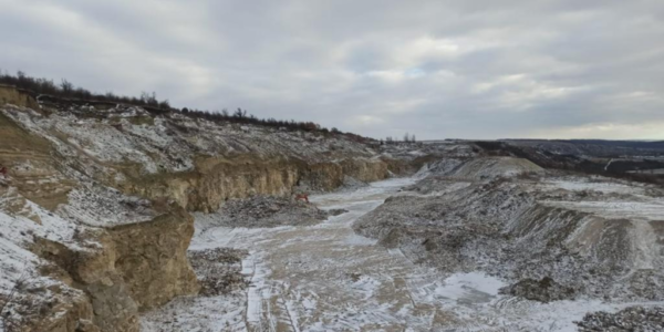 Фото – На Хмельнитчине незаконно добыли гипса и известняка на 432 млн грн