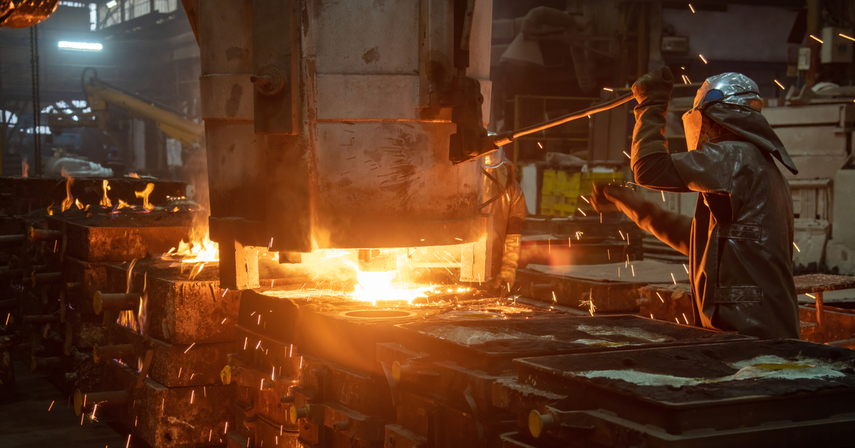 Украинские металлурги в 2021 году нарастили выплавку стали на 3,6% (c) shutterstock.com