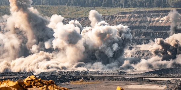 Фото – Павлоградскому химзаводу разрешили выпускать новые модели шашек для промвзрывов