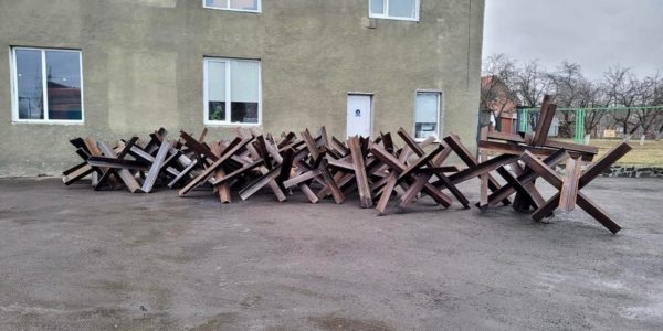 Фото – «Інтерпайп» виготовив 96 протитанкових їжаків