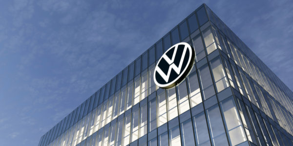 Фото – Volkswagen призупинив роботу заводів через нестачу українських комплектуючих