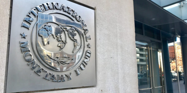 Фото – МВФ ожидает падения ВВП Украины в 2022 году на 35%