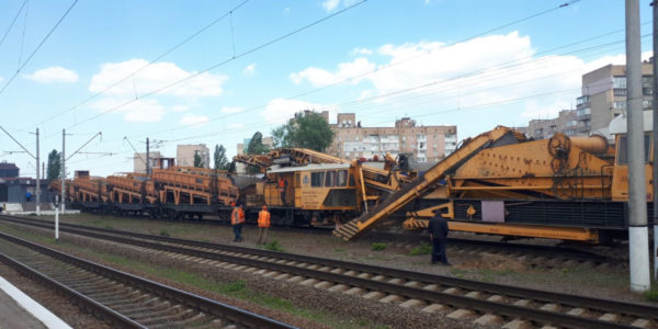 Фото – «Укрзалізниця» з початку року оновила майже 200 км колій