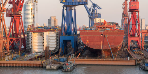 Фото – Китай в январе-апреле снизил производство судов на 8,6%
