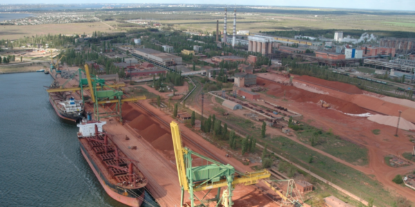 Фото – Россия наращивает импорт глинозема из Китая из-за остановки завода в Украине