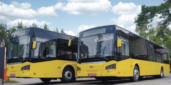 Фото – Ferrexpo закупила два автобуси для Горішніх Плавнів