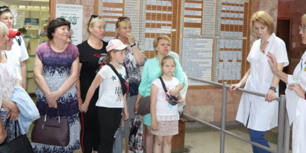 Фото – «Каметсталь» від початку війни надала прихисток 1,5 тис. переселенцям