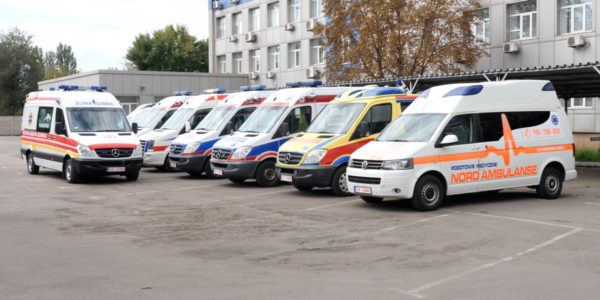 Фото – «АрселорМіттал» передав 11 автомобілів швидкої допомоги для Кривого Рогу