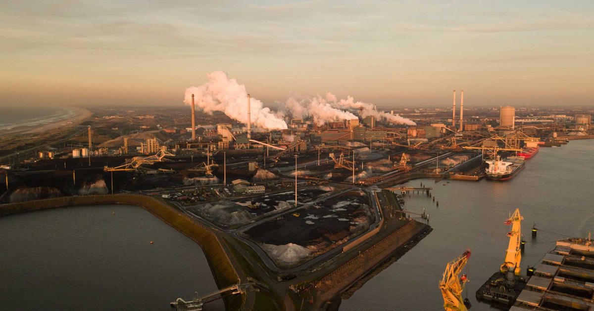 Ijmuiden, Holanda - 8 De Mayo De 2018: Tata Steel Company En